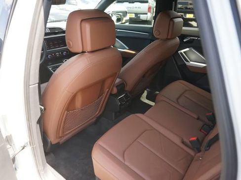 Used 2020 Audi Q3 2.0T Premium AWD/4WD image 12