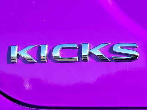 Used 2024 Nissan Kicks SV image 11