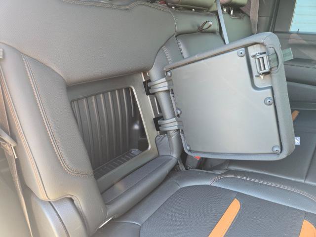 Used 2020 GMC Sierra 2500 AT4 w/ AT4 Premium Package AWD/4WD image 22