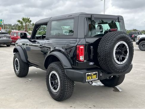 New 2026 Ford Bronco 2-Door w/ Sasquatch Package image 4