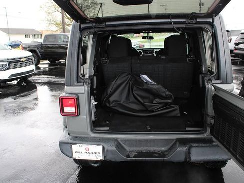 Used 2021 Jeep Wrangler Unlimited Sport AWD/4WD image 14