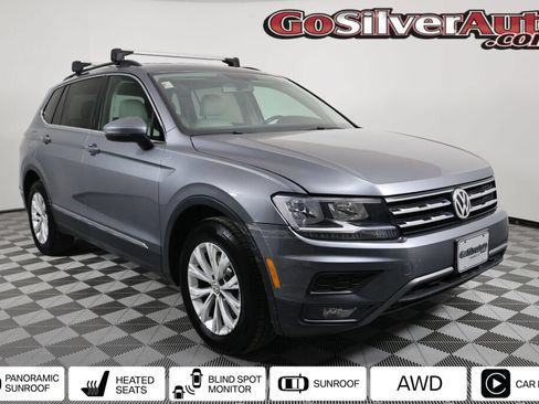 Used 2018 Volkswagen Tiguan SE AWD/4WD image 1