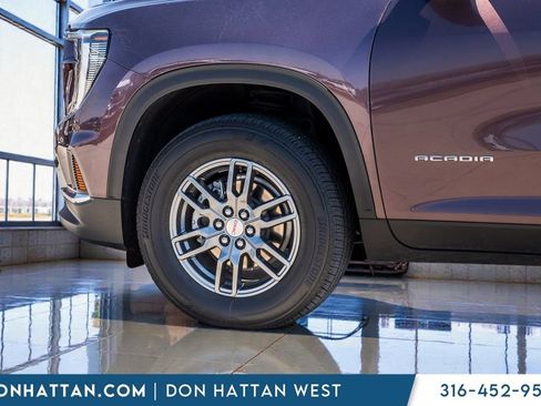 Used 2025 GMC Acadia Elevation image 37