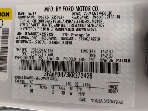 Used 2019 Ford Fusion SE FWD image 33