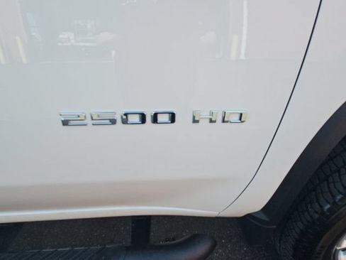Used 2024 Chevrolet Silverado 2500 LTZ w/ LTZ Plus Package AWD/4WD image 33