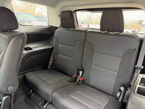 Certified 2023 GMC Acadia SLE w/ Driver Convenience Package FWD image 14