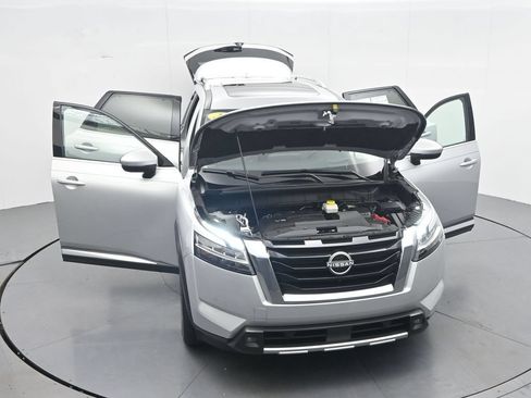 Used 2023 Nissan Pathfinder Platinum AWD/4WD image 48
