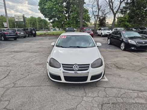 Used 2009 Volkswagen Jetta S FWD image 3