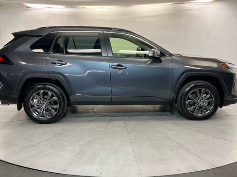 Used 2025 Toyota RAV4 XLE Premium w/ Weather Package AWD/4WD image 7
