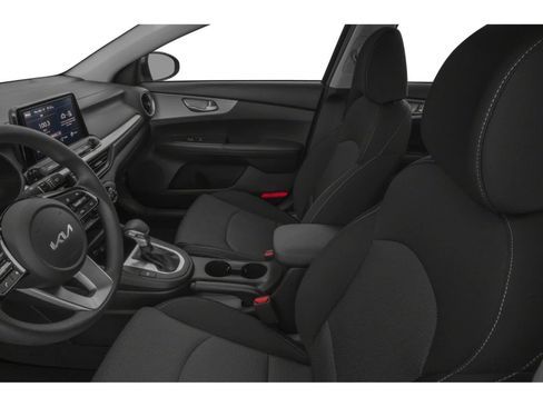 Used 2024 Kia Forte LXS w/ LXS Technology Package FWD image 6