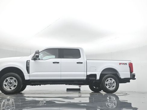 New 2026 Ford F250 XLT w/ FX4 Off-Road Package AWD/4WD image 55
