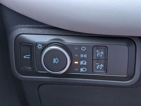 New 2025 Ford Explorer Active w/ Active Comfort Package image 23