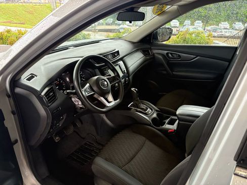 Used 2020 Nissan Rogue S image 7