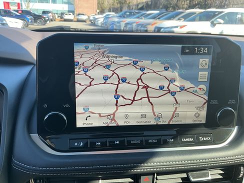 Certified 2021 Nissan Rogue Platinum image 17