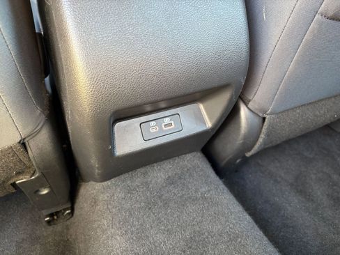 Used 2025 Nissan Altima 2.5 SV FWD image 23
