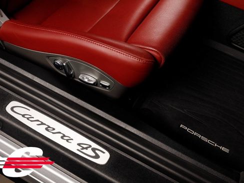 Used 2017 Porsche 911 Carrera 4S image 37