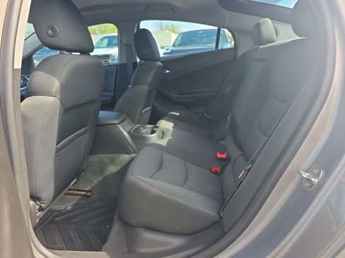 Used 2017 Chevrolet Volt LT w/ Comfort Package image 17