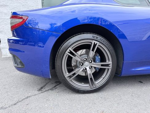 Used 2015 Maserati GranTurismo Sport RWD image 41