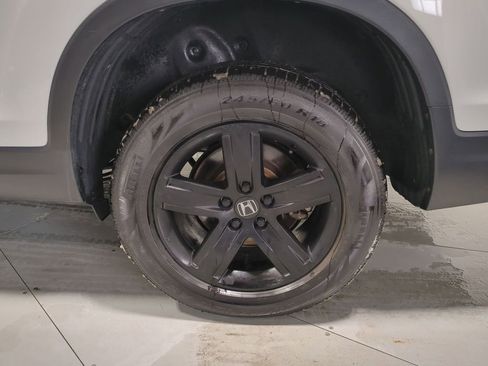 Used 2021 Honda Ridgeline Black Edition image 16