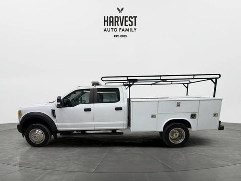 Used 2017 Ford F450 XL w/ Power Equipment Group AWD/4WD image 2