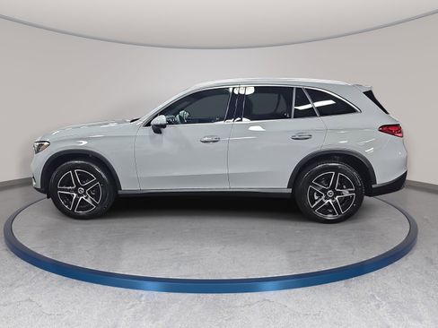 New 2026 Mercedes-Benz GLC 300 image 8