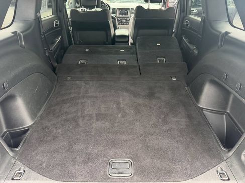 Used 2021 Jeep Grand Cherokee Laredo RWD image 25