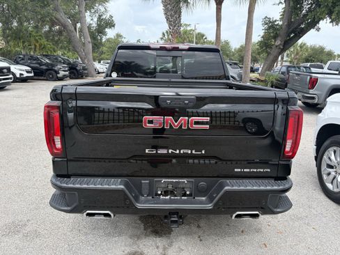 Used 2023 GMC Sierra 1500 Denali w/ Denali Reserve Package AWD/4WD image 6