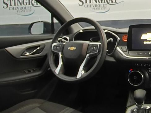 Used 2023 Chevrolet Blazer LT FWD image 16