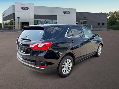 Used 2019 Chevrolet Equinox LT w/ Driver Convenience Package FWD image 9