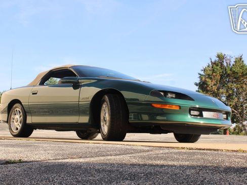 Used 1995 Chevrolet Camaro Z28 image 21