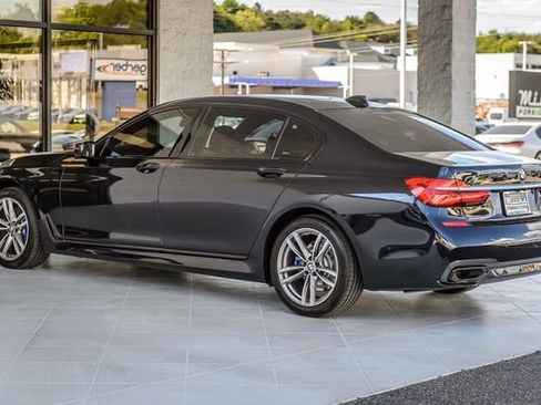 Used 2017 BMW 740i xDrive AWD/4WD image 7
