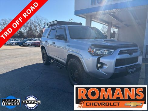 Used 2021 Toyota 4Runner Venture w/ Moonroof Package image 1