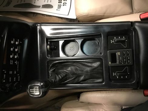 Used 1995 Chevrolet Corvette Convertible image 46