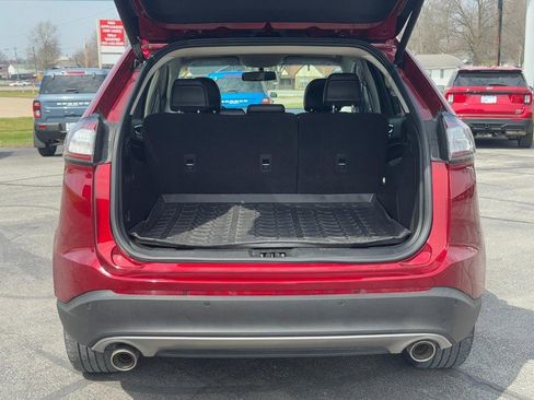 Used 2018 Ford Edge Titanium w/ Technology Package image 4