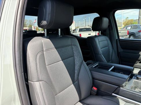 Used 2025 Toyota Tundra SR5 w/ SR5 Premium Package AWD/4WD image 6