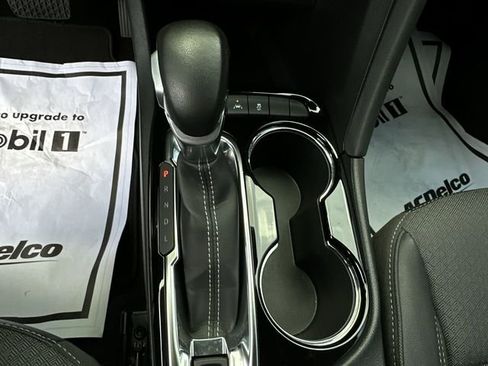 Used 2023 Buick Encore GX Select w/ Sport Touring Package image 27