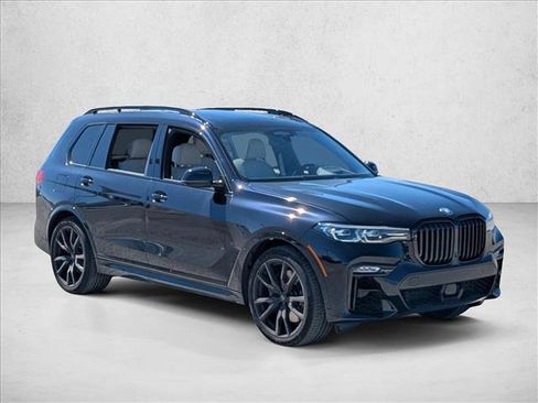 Used 2020 BMW X7 xDrive40i w/ M Sport Package image 3