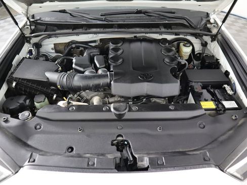 Used 2021 Toyota 4Runner SR5 image 30