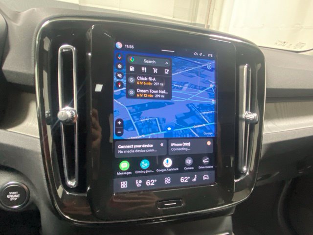 Certified 2024 Volvo XC40 B5 Core AWD/4WD image 18