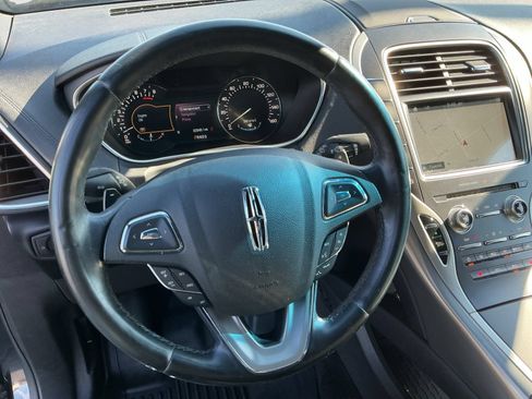 Used 2016 Lincoln MKX Select w/ Select Plus Package AWD/4WD image 12