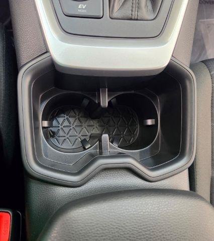 Used 2025 Toyota RAV4 XLE AWD/4WD image 23