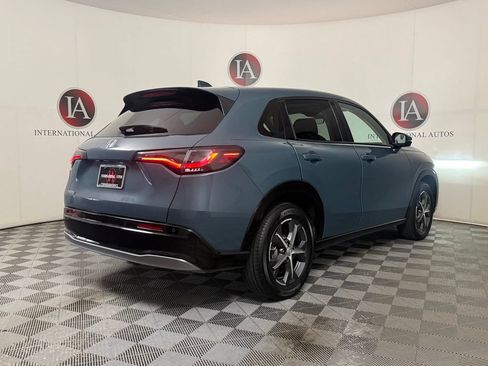 Used 2025 Honda HR-V EX-L image 8