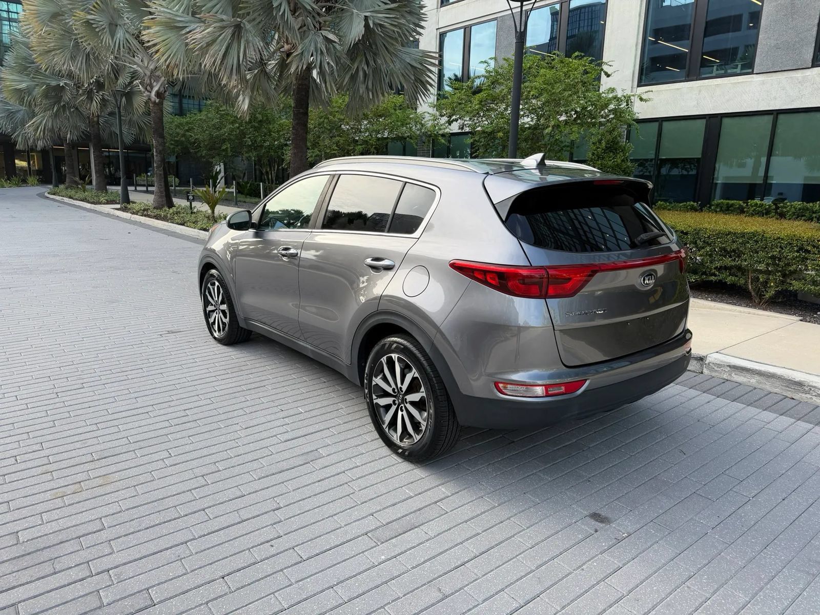 Used 2017 Kia Sportage EX FWD image 7