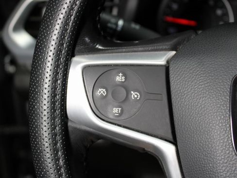 Used 2020 GMC Acadia SLE w/ Driver Convenience Package image 21