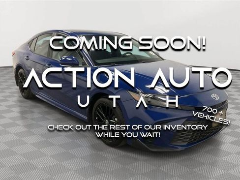 Used 2025 Toyota Camry SE w/ Convenience Package AWD/4WD image 1