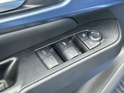 Used 2025 Chevrolet Equinox EV LT w/ Convenience Package FWD image 15
