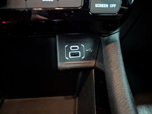 Used 2025 Jeep Compass Trailhawk AWD/4WD image 21