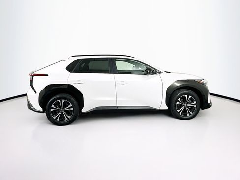 Used 2025 Toyota bZ4X FWD image 10