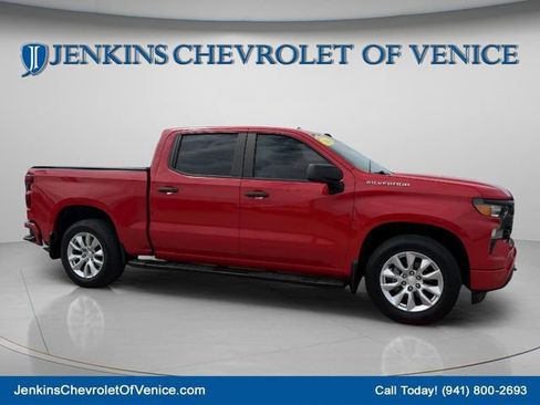 Certified 2022 Chevrolet Silverado 1500 Custom RWD image 2