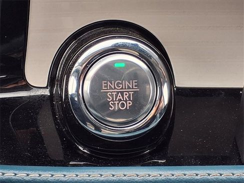 Certified 2021 Lincoln Corsair Reserve image 18